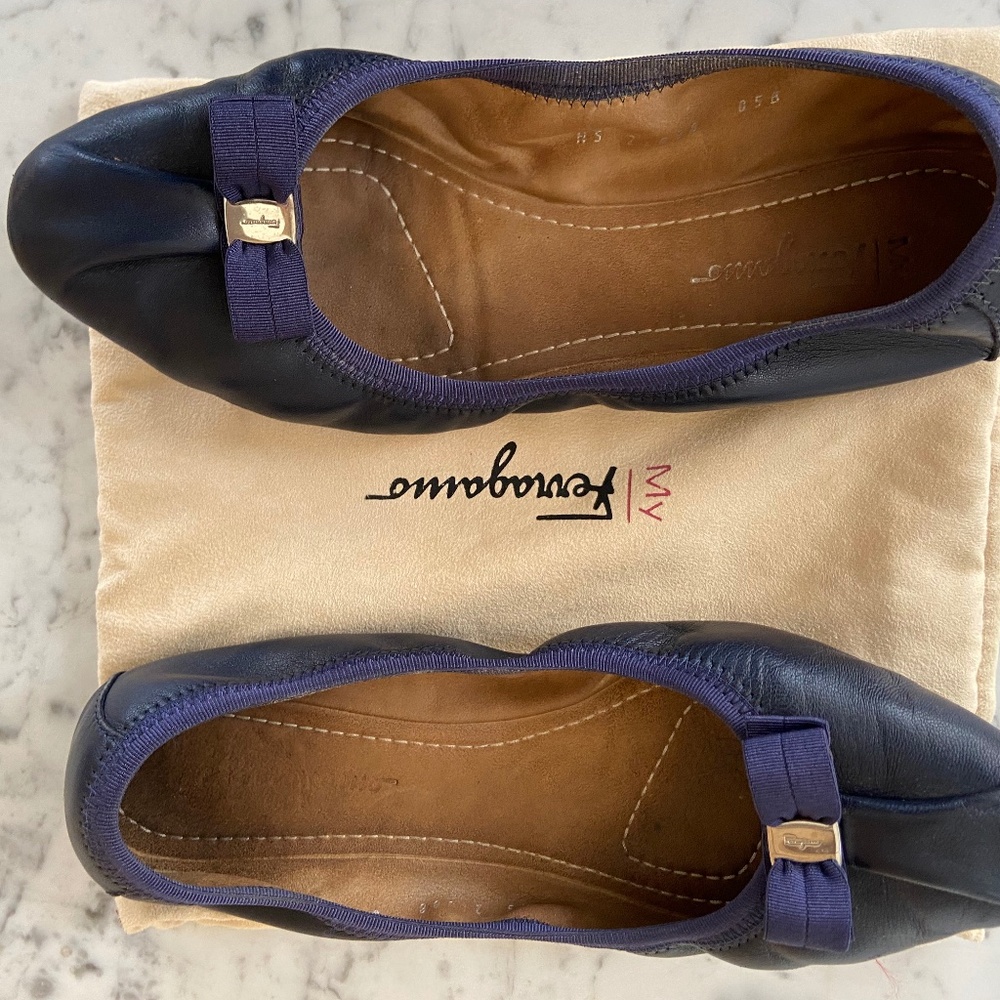 Ferragamo my joy navy leather ballet flat with grossgrain bow detail